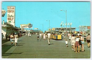 1961 WILDWOOD NJ BOARDWALK FLYER ROLLER COASTER SKYLINE GOLF TANFASTIC POSTCARD