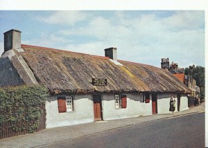 Scotland Postcard - Burns' Cottage - Alloway - Ayrshire - Ref TZ5472