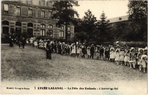 CPA Bourg la Reine Lycee Lekanal Fete des Enfants (1314729)