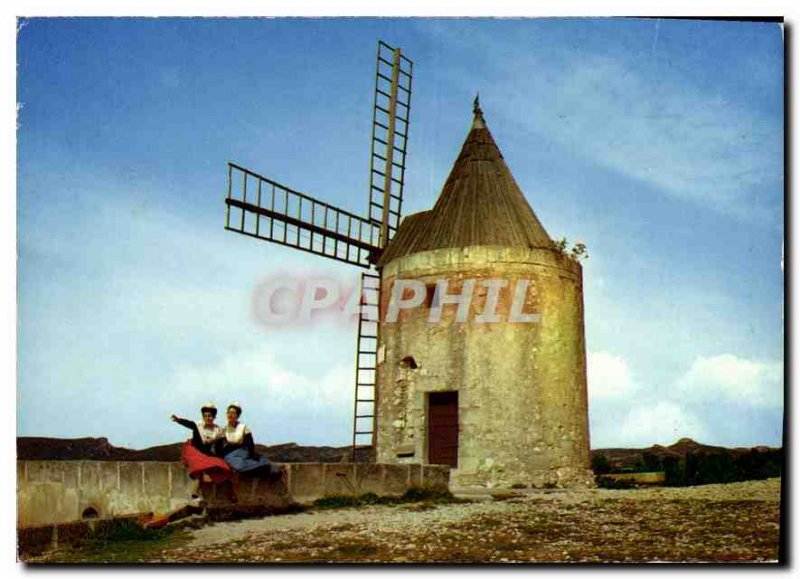 Modern Postcard The Heart of Provence Fontvieille the famous Moulin de Daudet