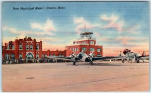 OMAHA, Nebraska  NE   Airplanes at NEW MUNICIPAL AIRPORT c1940s Linen  Postcard