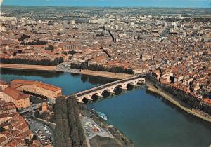 BT6384 Toulouse ville d art cite des viol;ettes       France