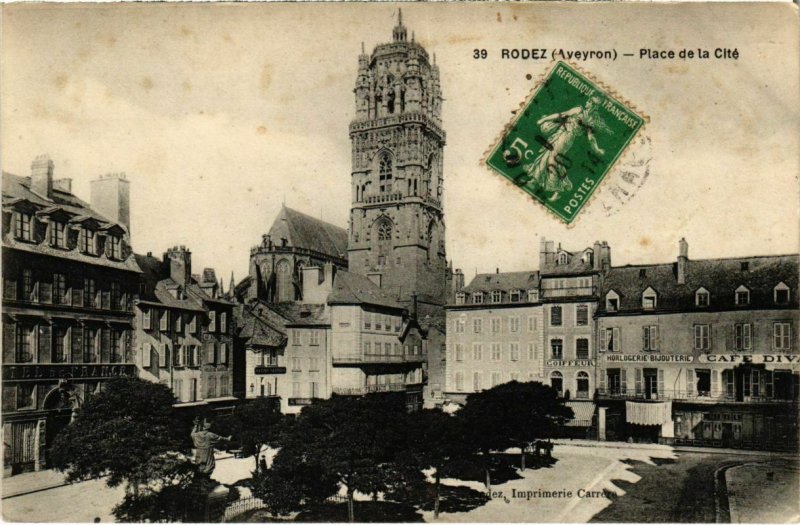 CPA RODEZ - Place de la Cite (109550)