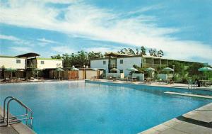 Anaheim California pool scene Charter House Hotel vintage pc Y13605