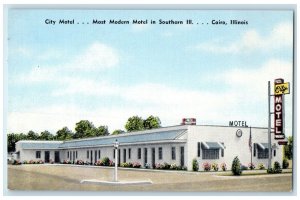 c1950 City Motel & Restaurant Roadside Building Cairo Illinois Vintage Postcard