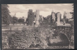 Sussex Postcard - Midhurst, Cowdray Ruins & Bridge   RS18070