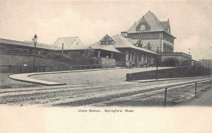 UNION STATION TRAIN DEPOT SPRINGFIELD MASSACHUSETTS POSTCARD (c. 1905)