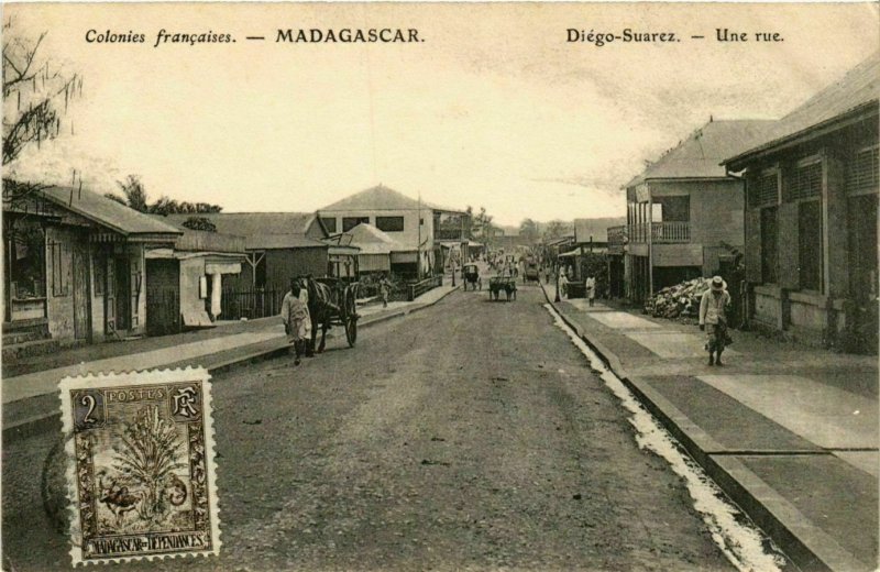 CPA AK DIEGO-SUAREZ Une rue MADAGASCAR (709612)