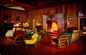 California Redwood Highway The Hartsook Inn Portion Of The Spacious Lobby