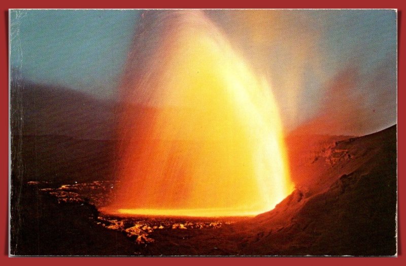 Hawaii - Volcanoes - Flaming Lava - [HI-122]