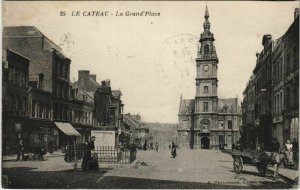 CPA LE CATEAU - La Grand Place (136371)