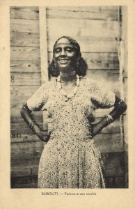 djibouti, Fathma et son Sourire, Necklace Jewelry (1930s) Postcard