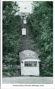 Postcatd IA Dubuque - Fenelon Place Elevator