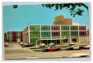 Vintage 1960's Postcard Bell Air Motor Hotel Henrici's Restaurant St. Louis MO
