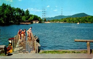 New York Catskills Greetings From Leeds Lake Scene 1958