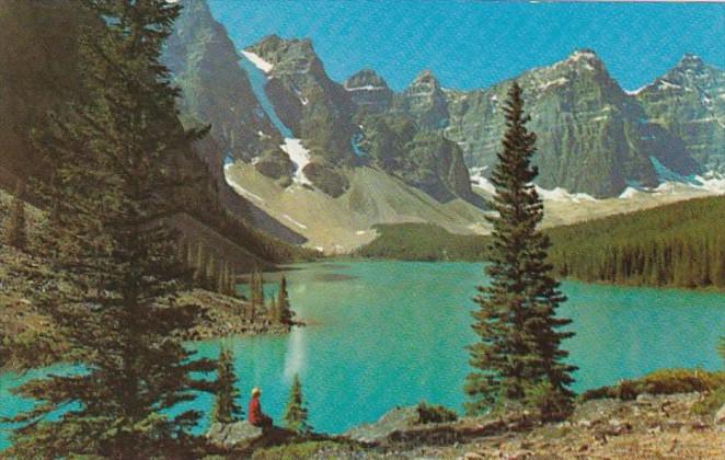 Canada Jasper Moraine Lake In Valley Of Ten Peaks