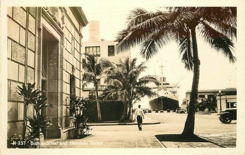 Honolulu Hawaii Bishop Harbor automobiles H-237 1940s Postcard 21-7645