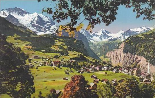 Schweiz Wengen mit Jungfrau und Breithorn