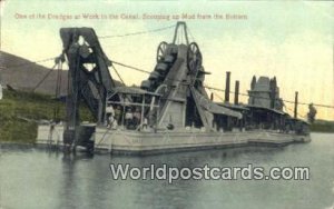 Dredges at work, Scooping up Mud Panama Panama 1913 