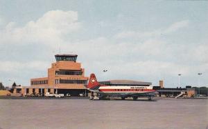 Prop Airplane at Airport , LONDON , Ontario , Canada , 40-