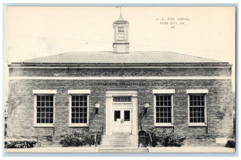 c1940 US Post Office Exterior Building Ford City Pennsylvania Vintage Postcard