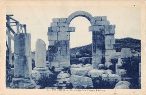 BR45922 Volubilis un portique du temple d adrien morocco