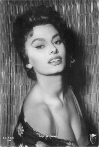 Sophia Loren Sexy Movie Start Actress 1950s RPPC Postcard 23-2089