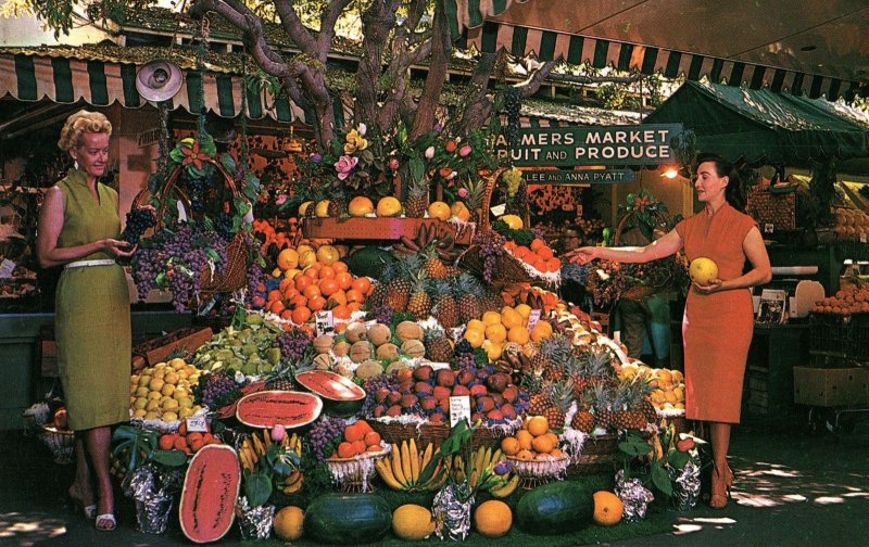 VINTAGE POSTCARD FARMERS MARKET LOS ANGELES CALIFORNIA LATE 1950's MAILED 1961