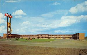 Brandon Manitoba Canada 1960s Postcard 1 & 10 Motel