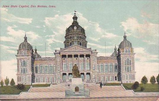 Iowa Des Moines Iowa State Capitol