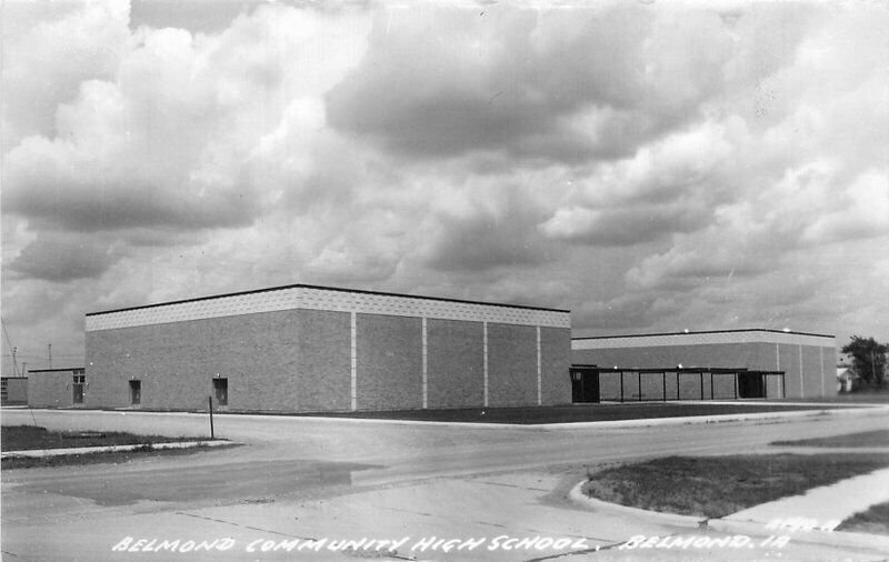 Belmond Iowa 1950s Community High School RPPC Photo Postcard 21-5591