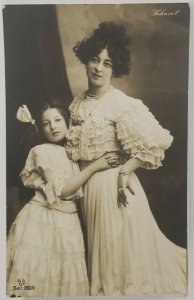 Theater Actress Leharet Beautiful Star with Darling Girl rppc Ser262 Postcard R8