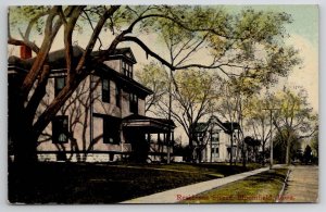 Bloomfield Iowa Residence Street Old Homes c1915 Postcard O24