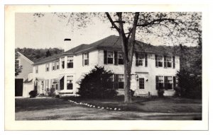 Vintage The Kettle and Crane Inn, Boscawen, NH Postcard