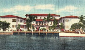 Vintage Casa Glamaretta Apts., Inc., Fort Lauderdale, Fla. Postcard P130