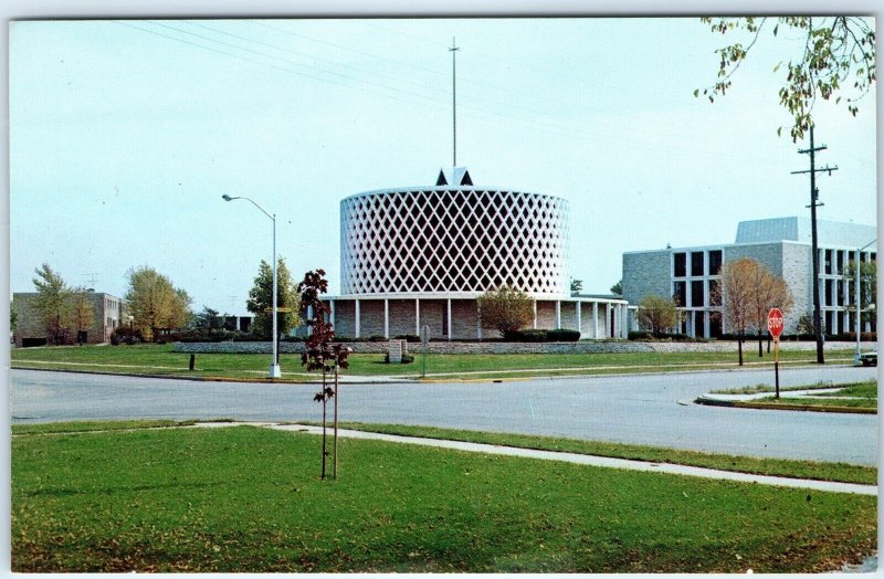 c1960s Fond Du Lac, WI Dorcas Chapel Catholic Church Marian College Chrome A303