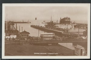 Suffolk Postcard - Swing Bridge, Lowestoft      RS16025