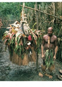 HANDCRAFTED CONTINENTAL SIZE POSTCARD NEW GUINEA