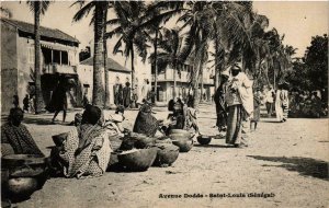 CPA AK Saint Louis Avenue Dodds SENEGAL (821913)