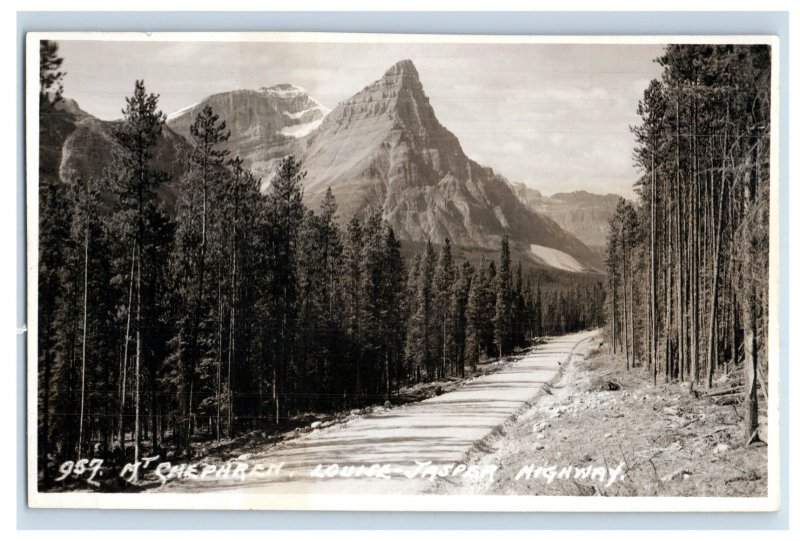 Vintage Mt Chephren Louisk Jasper Highway. Postcard P129E