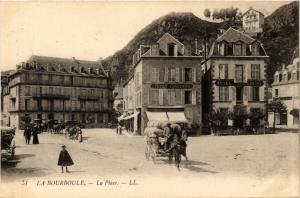 CPA La BOURBOULE La Place (720756)