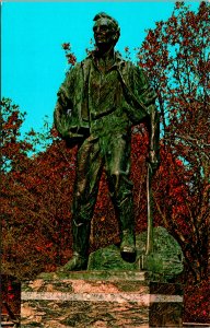 New Salem State Park IL Lincoln Bronze Statue Postcard unused (20584)