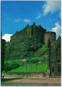 Postcard - Palace and half moon Battery, Edinburgh Castle - Edinburgh, Scotland