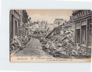 Postcard A street after the bombardment, La Grande Guerre, Verdun, France