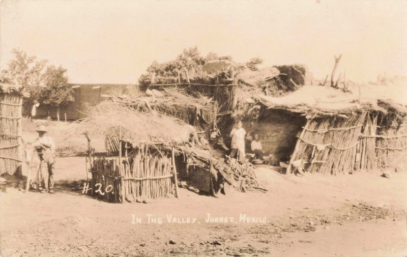 Juárez, Mexico, In the Valley (jacal)