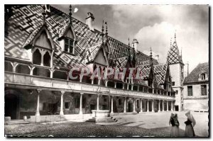 Old Postcard Beaune Cote d'Or Hotel God founded in 1443 The courtyard