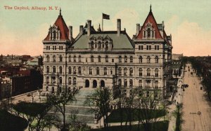Albany New York Capitol Building Landmark Valentine & Sons Pub. Vintage Postcard