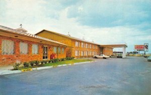 DALLAS, TX Texas  RAMADA INN~North East  ROADSIDE  c1960's Chrome Postcard