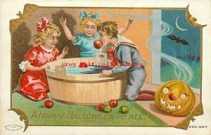 Halloween, Children Dunkin For Apples, Taggart 804-3