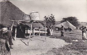 Belgian Congo Au village Real Photo